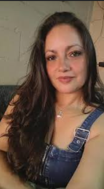 <em>Francisca G.</em>